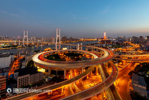 上海城市立交橋 都市動(dòng)脈與現(xiàn)代化象征